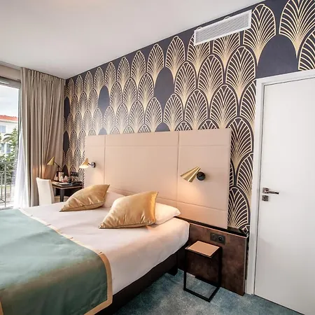 Отель Western Journel Juan-les-pins 3*