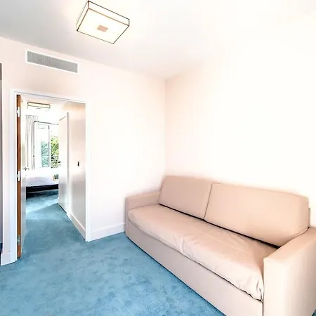 Western Journel Juan-les-pins מלון 3*